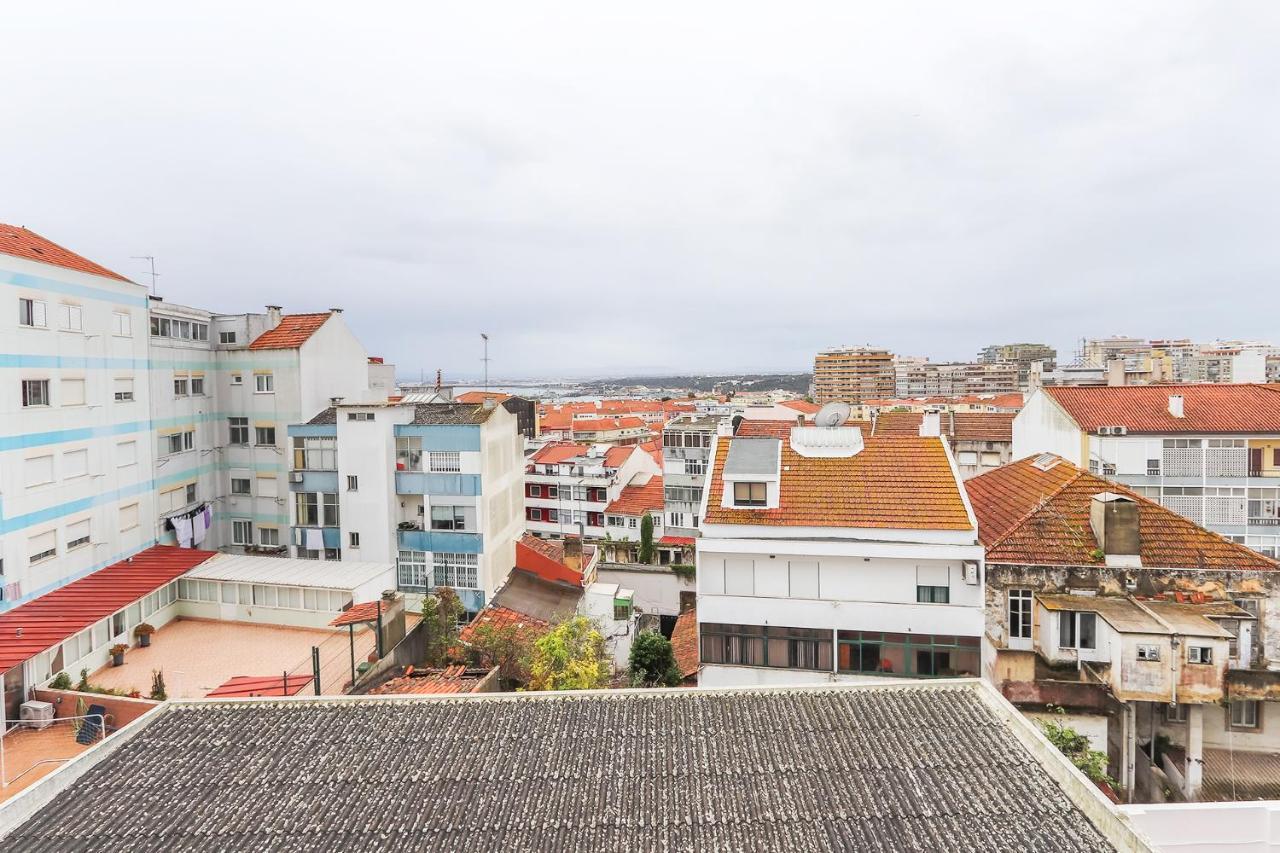 אלמאדה Vita Portucale ! Cacilhas River View מראה חיצוני תמונה